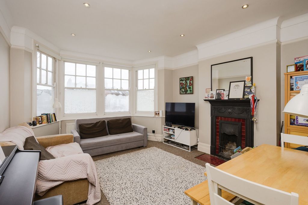Property photo 2 of 14