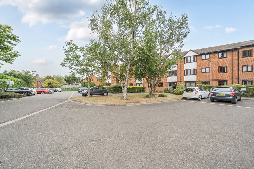 Property photo 1 of 20 1343944-8-68Ad856...