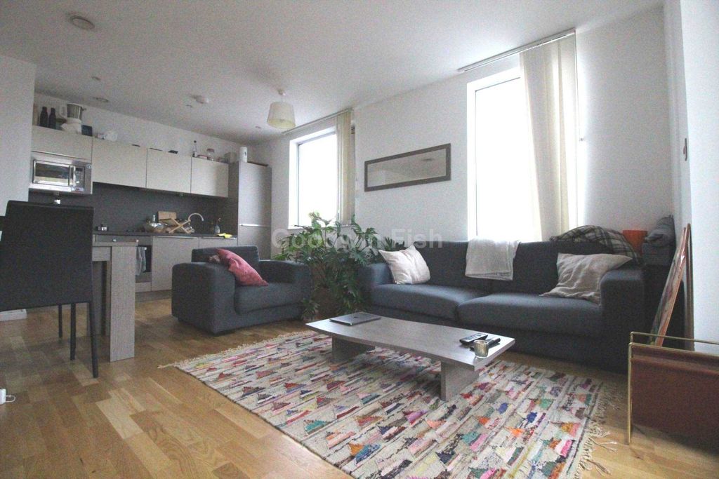 Property photo 1 of 9