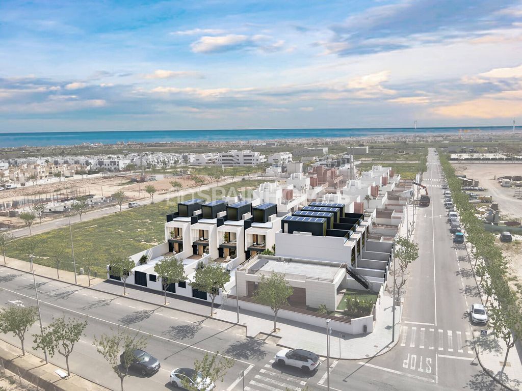 Property photo 3 of 34