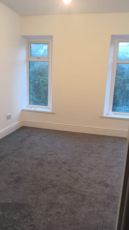 Property photo 2 of 17 Gallery