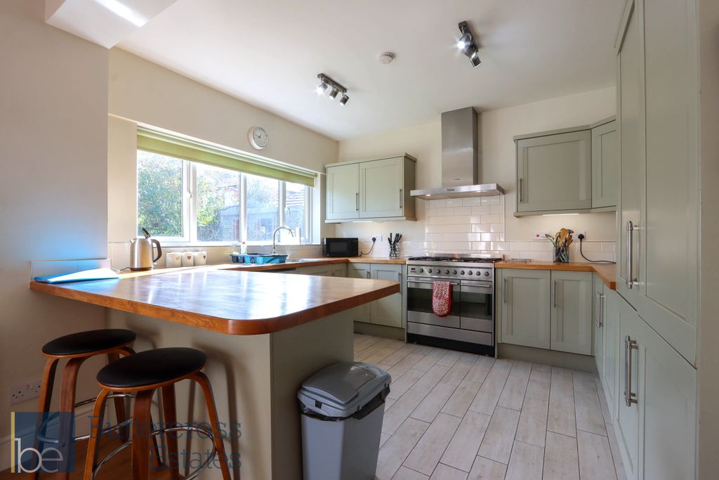 Property photo 2 of 35 Kitchen