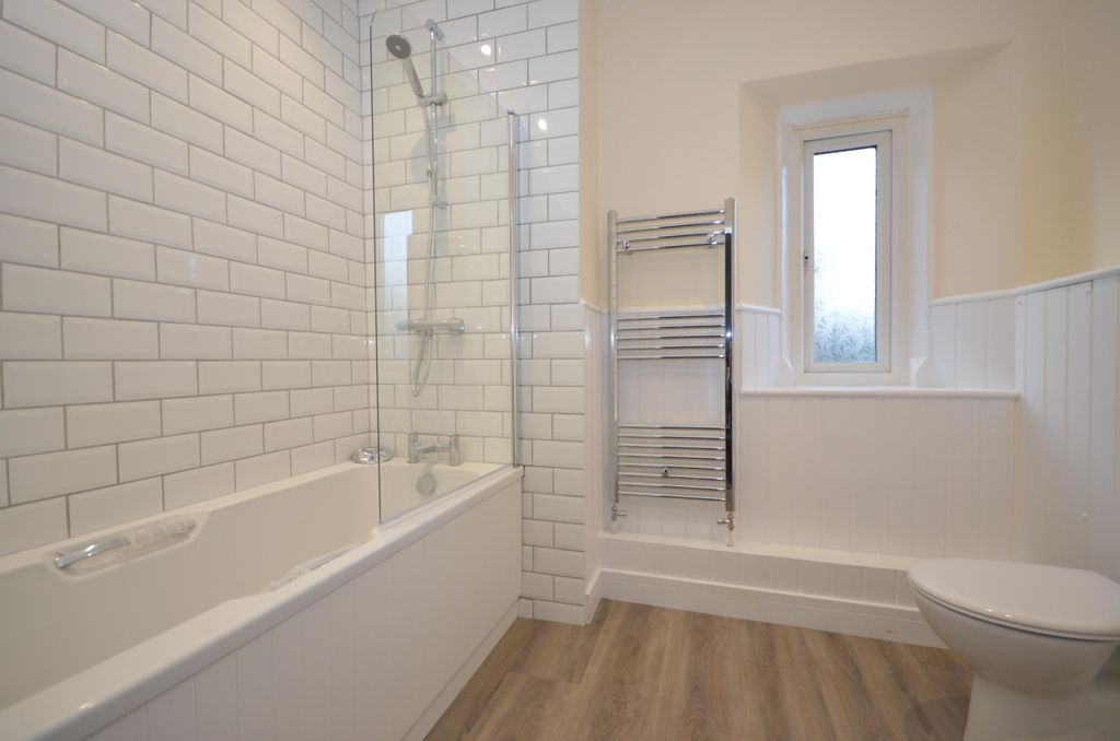 Property photo 3 of 6 Image