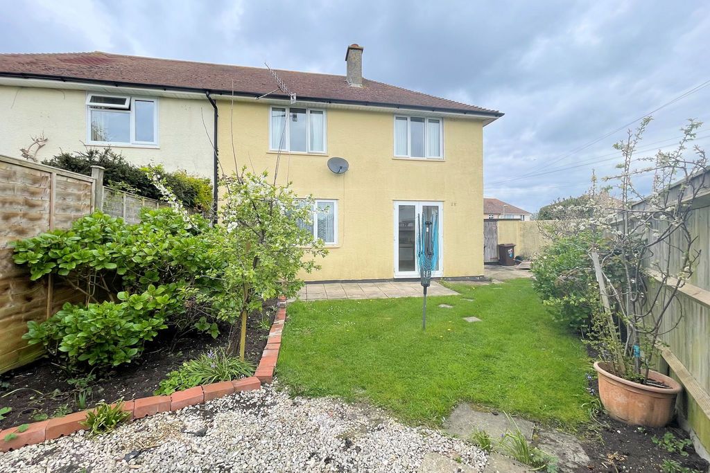 Property photo 1 of 17 Rear