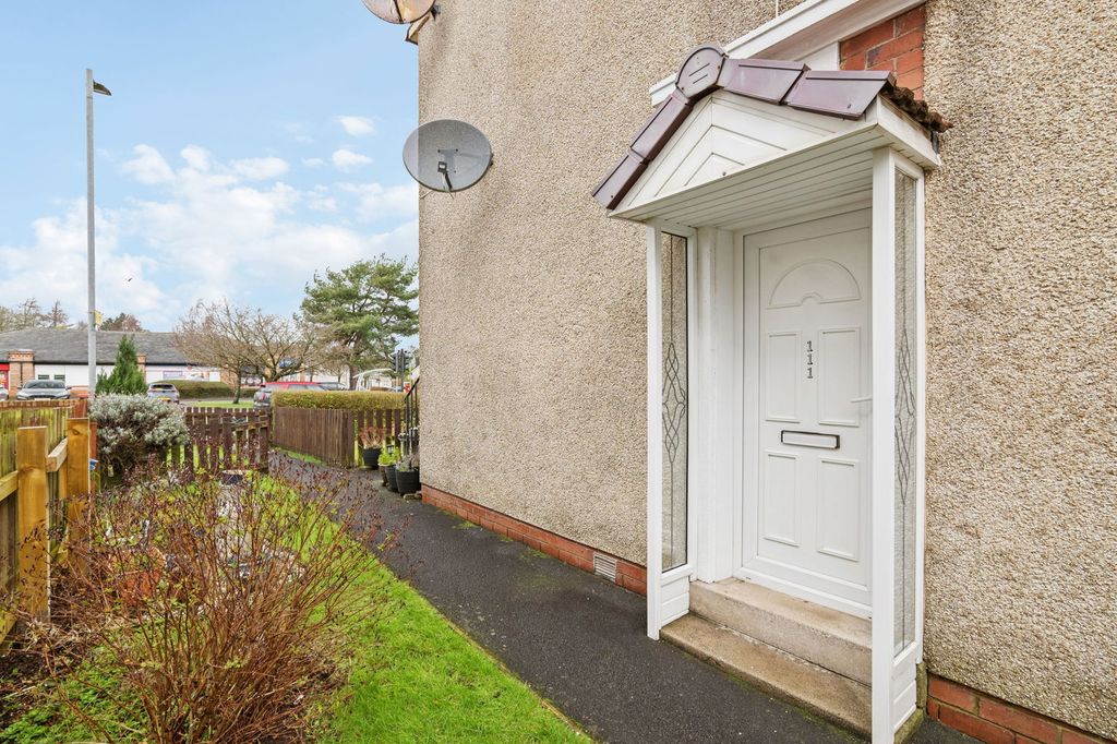 Property photo 2 of 19