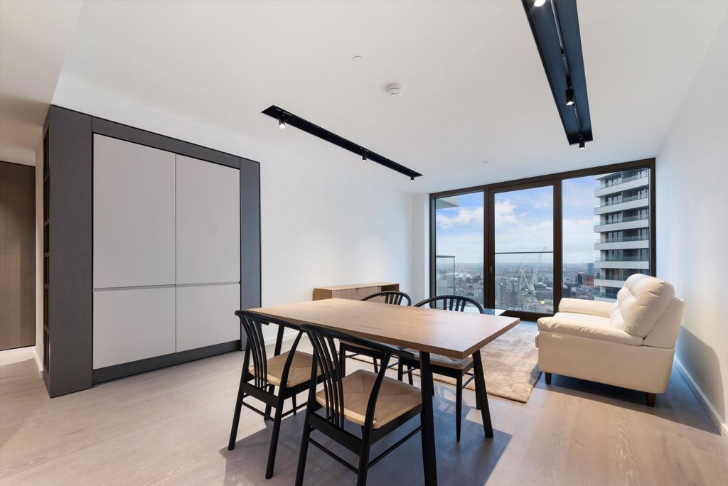 Property photo 3 of 12 Image