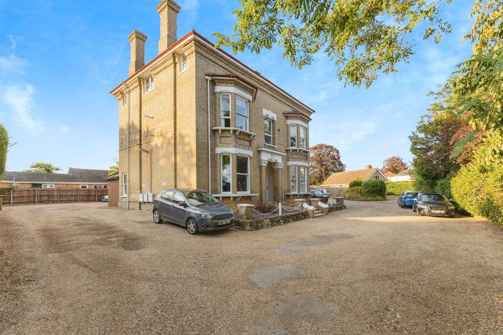 Property photo 1 of 6 View