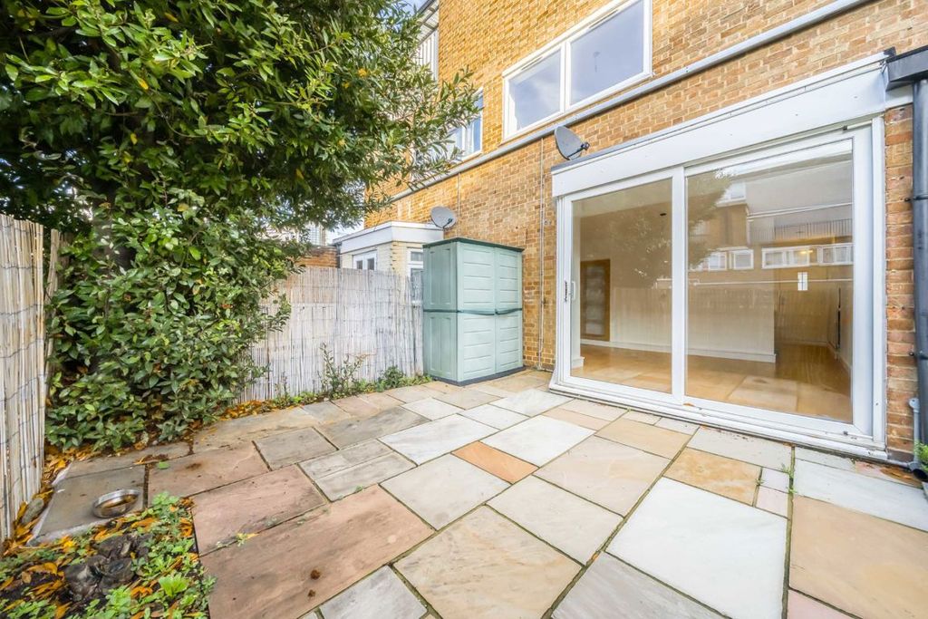 Property photo 1 of 6