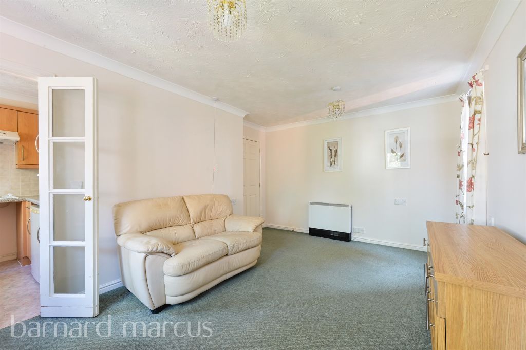 Property photo 2 of 9