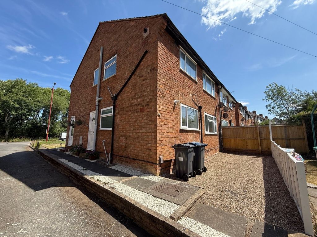 Property photo 2 of 14 Picture No. 21
