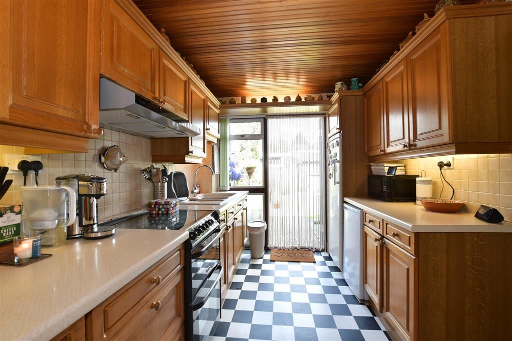 Property photo 3 of 13 Kitchen