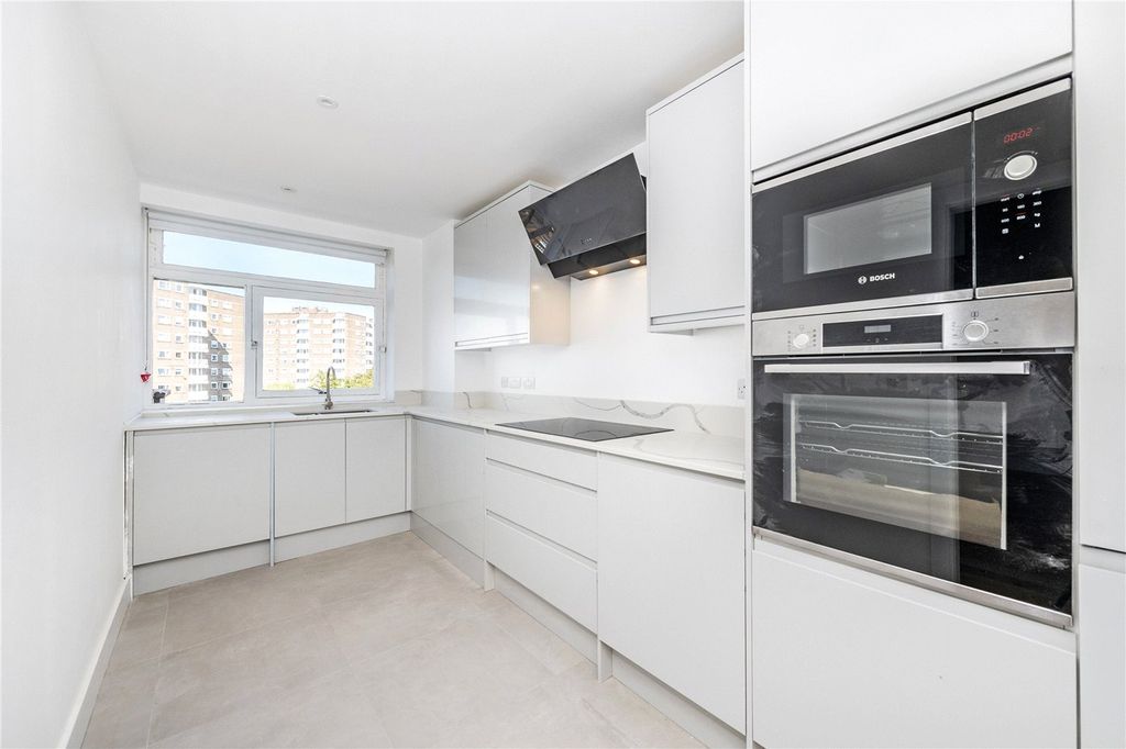 Property photo 2 of 12 Front