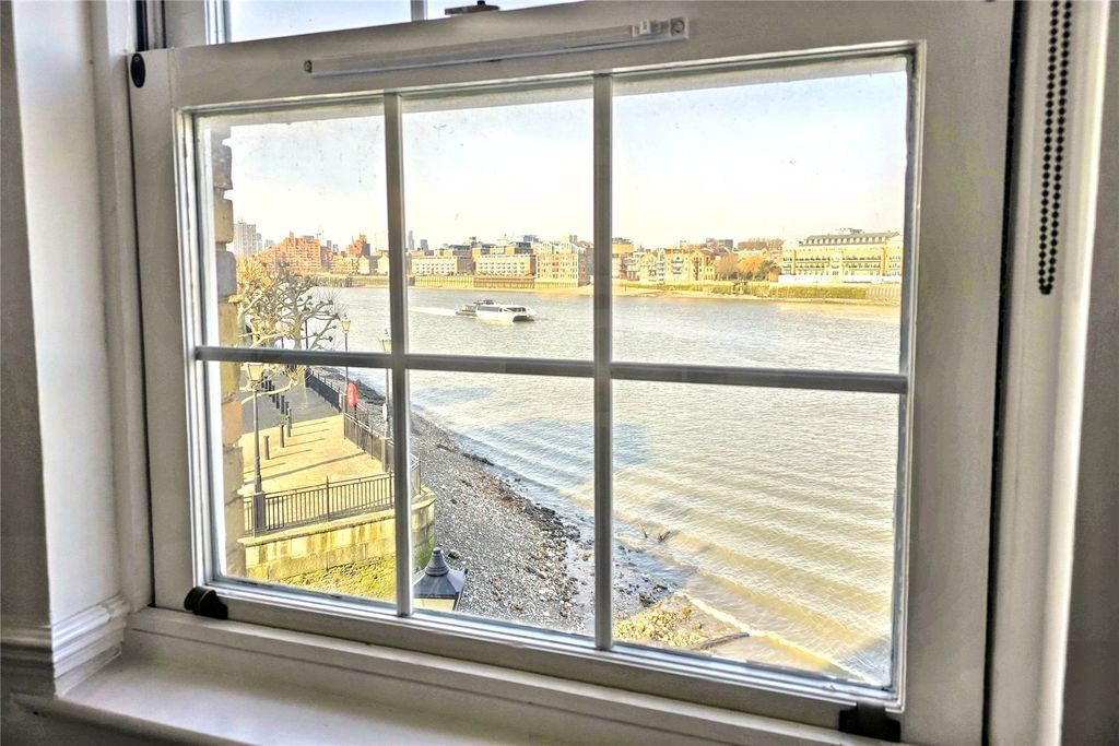 Property photo 3 of 22 Picture No. 24