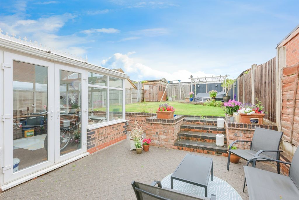 Property photo 2 of 17