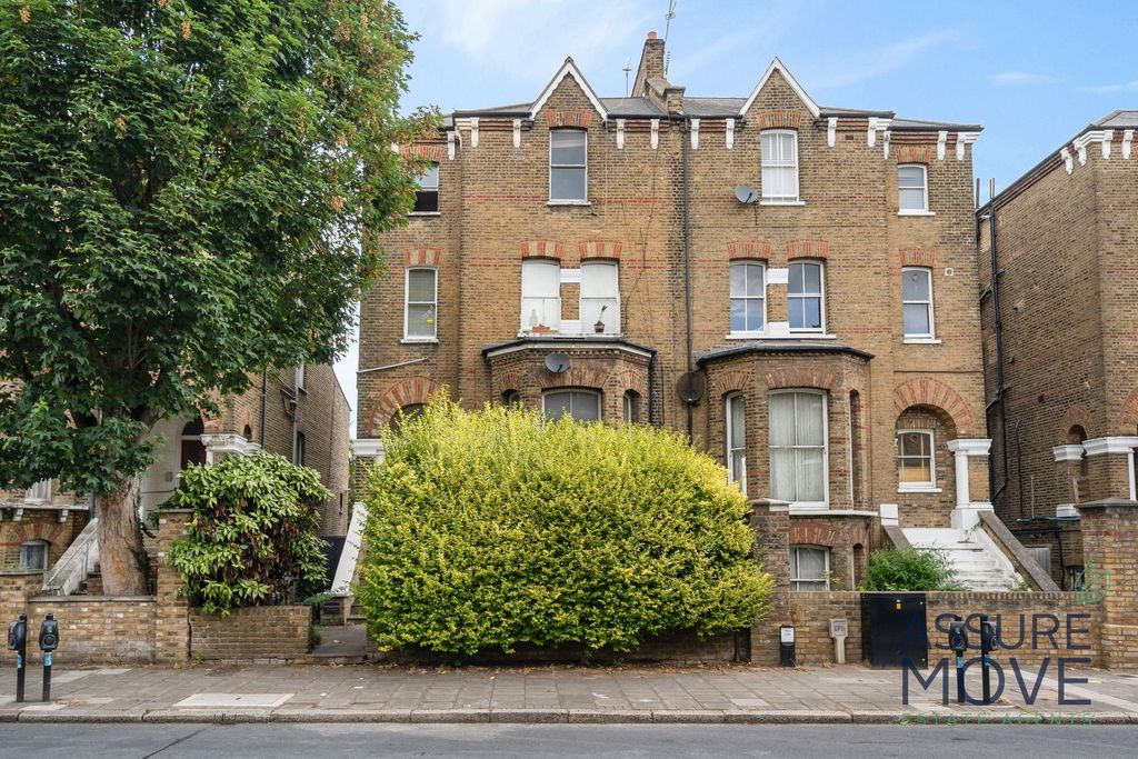 Property photo 1 of 12