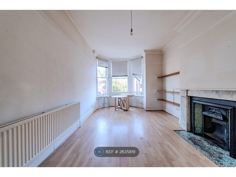 Property photo 3 of 6