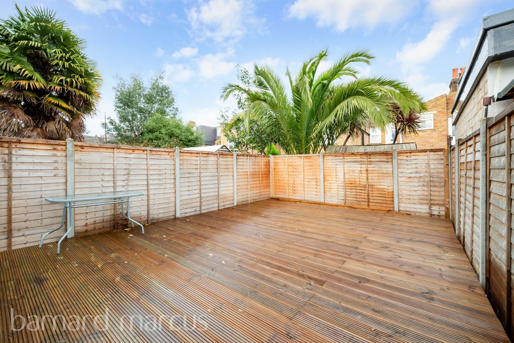 Property photo 2 of 8 Image