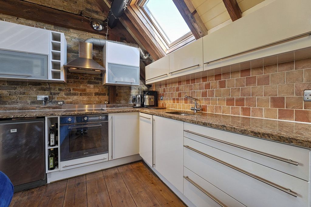 Property photo 3 of 27 Picture No. 39