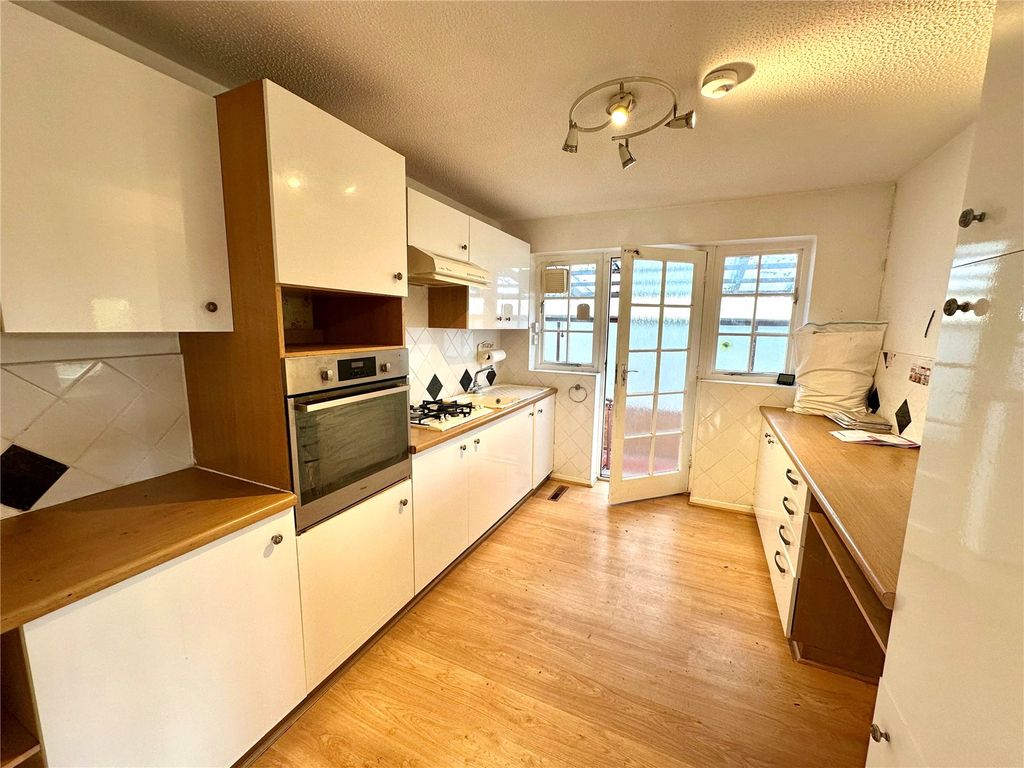 Property photo 2 of 15 Picture No. 13