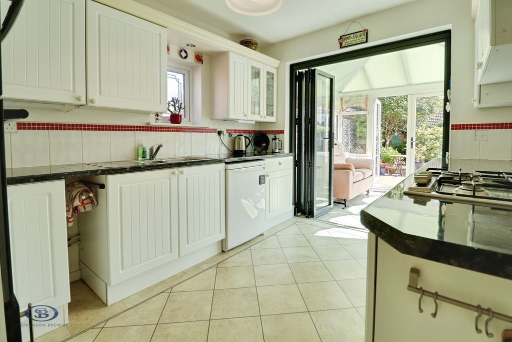 Property photo 2 of 23 Pbox-Img.Jpg