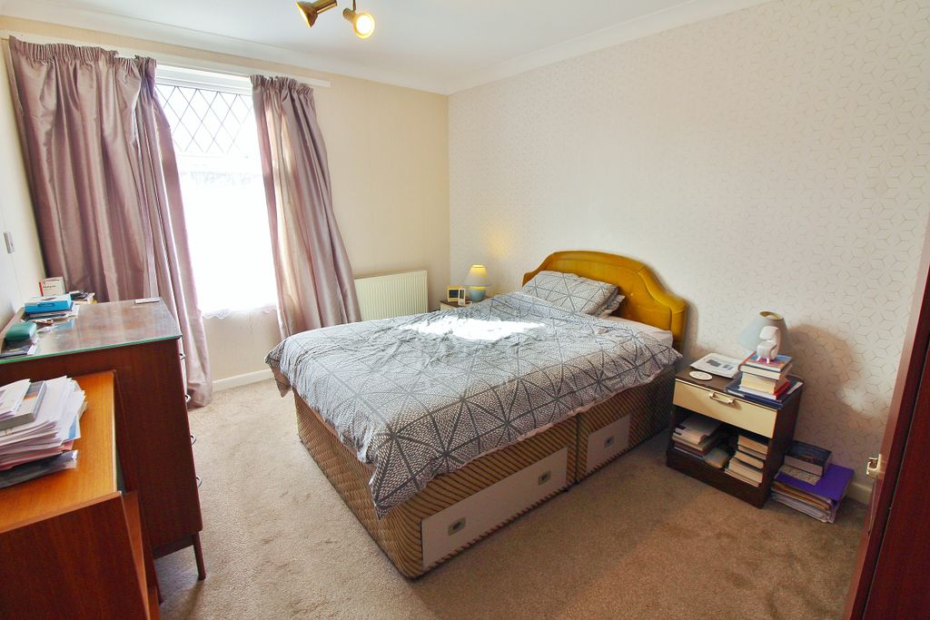 Property photo 3 of 20