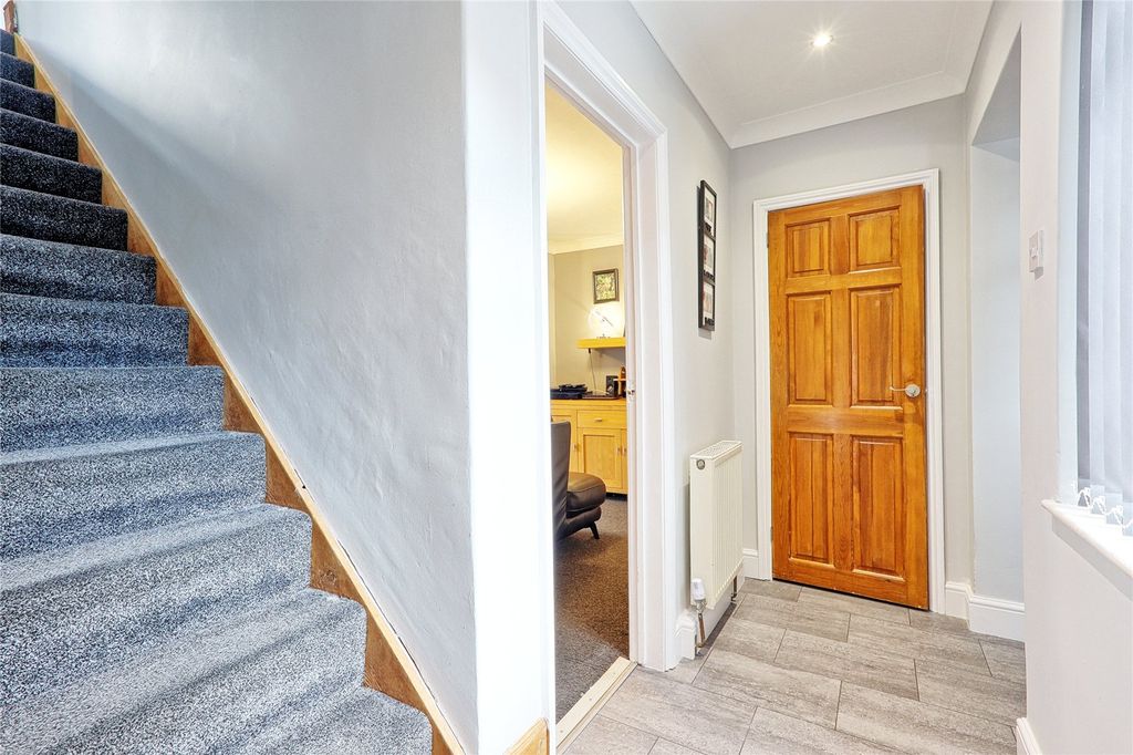 Property photo 3 of 20 Picture No. 05