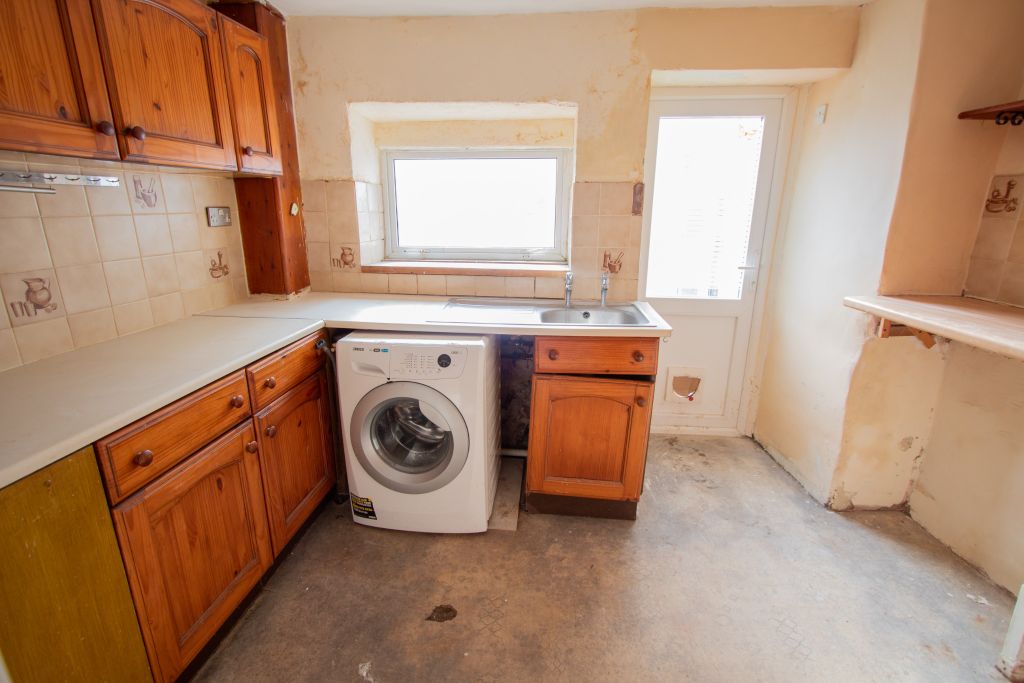 Property photo 3 of 6