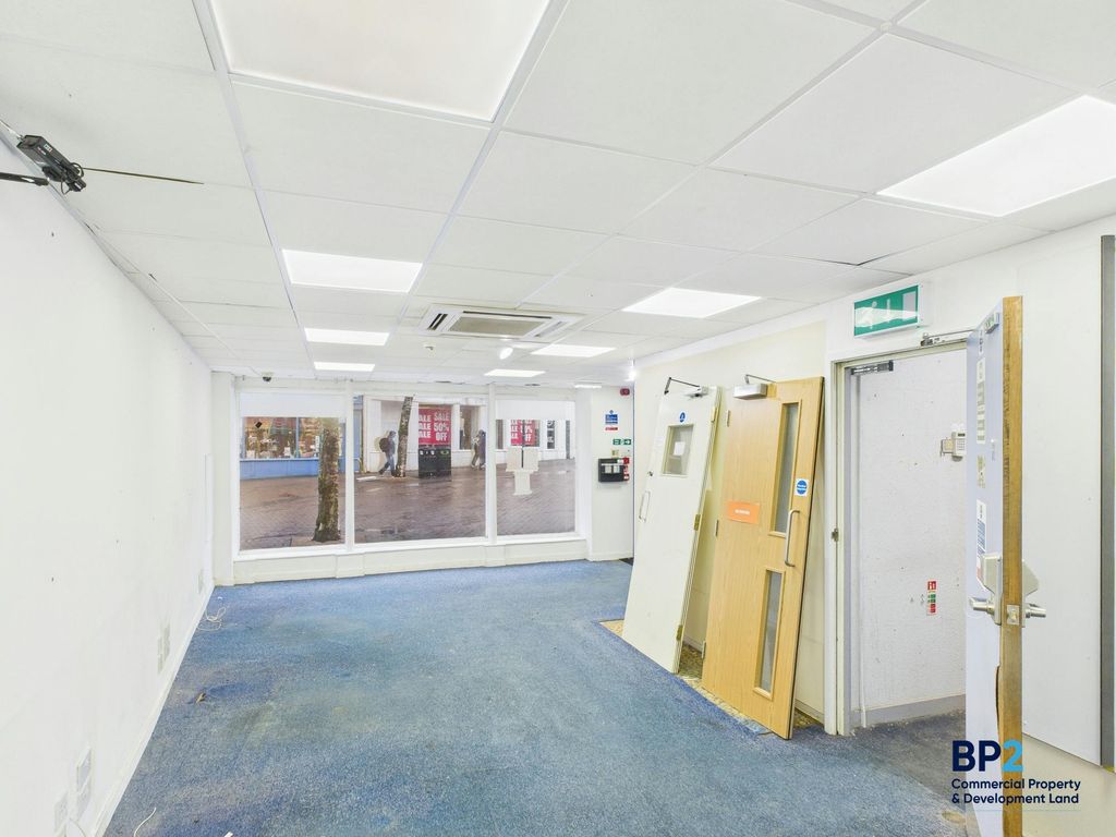 Property photo 2 of 18 Cam03725G0-Pr0079-Still003.Jpg