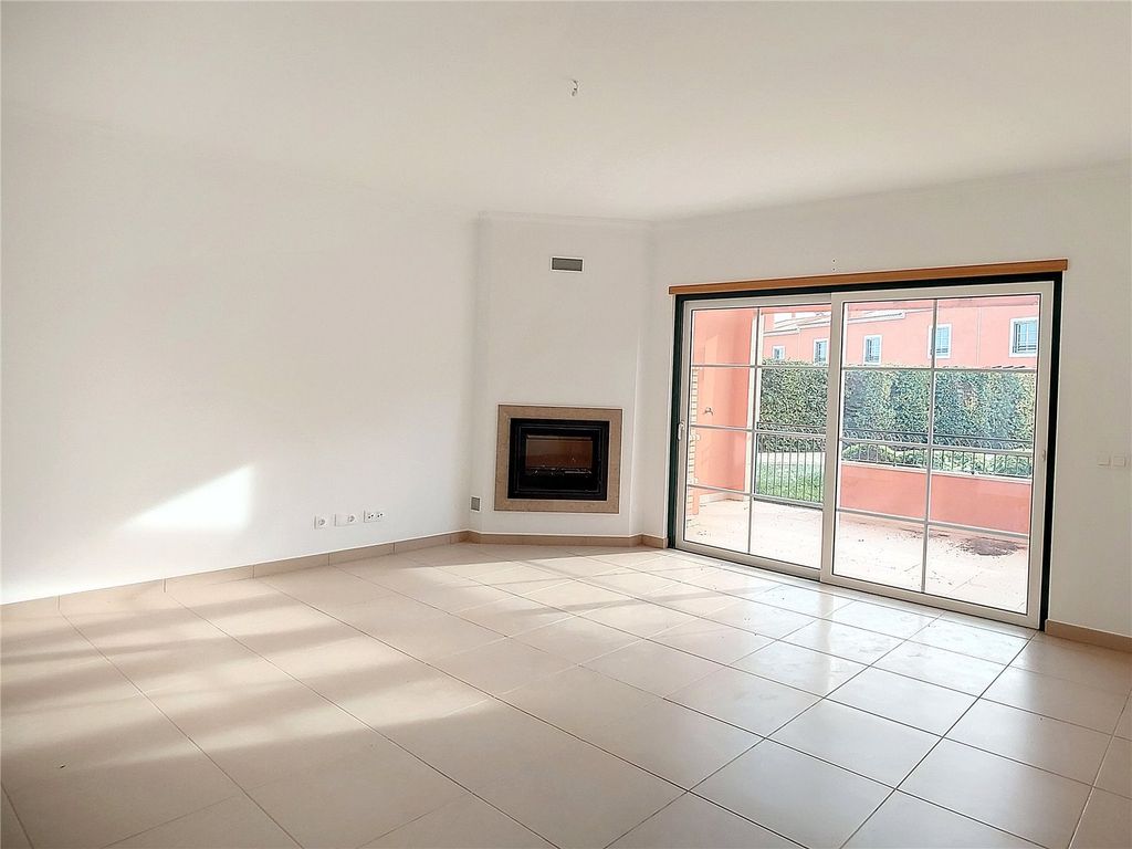 Property photo 2 of 15 Cluttons-Algarve