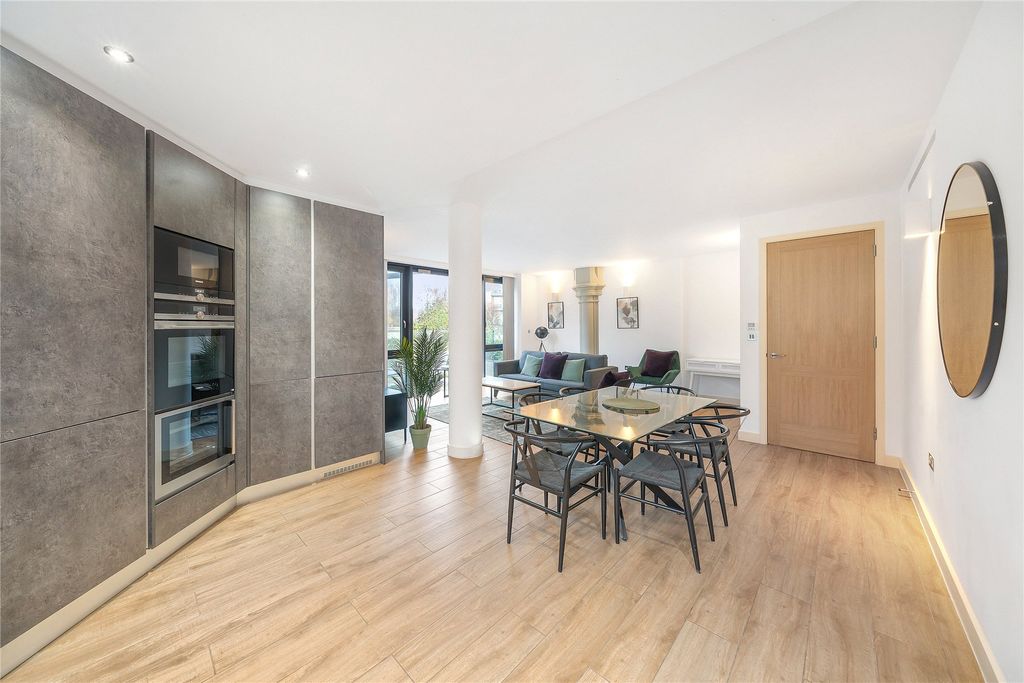 Property photo 3 of 13 Picture No. 08