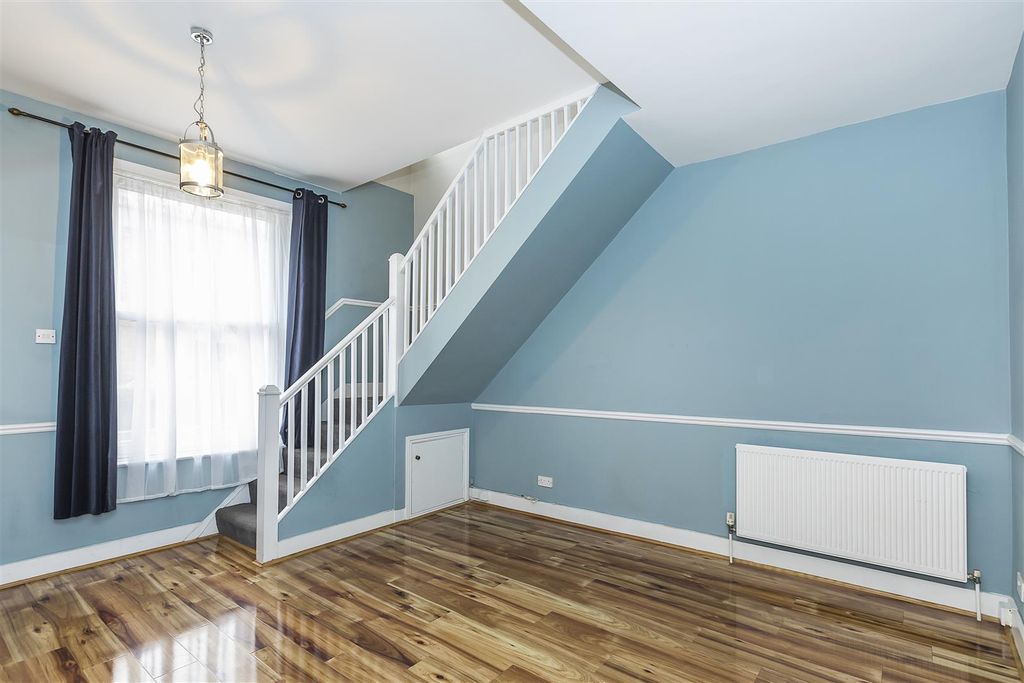 Property photo 3 of 15 3