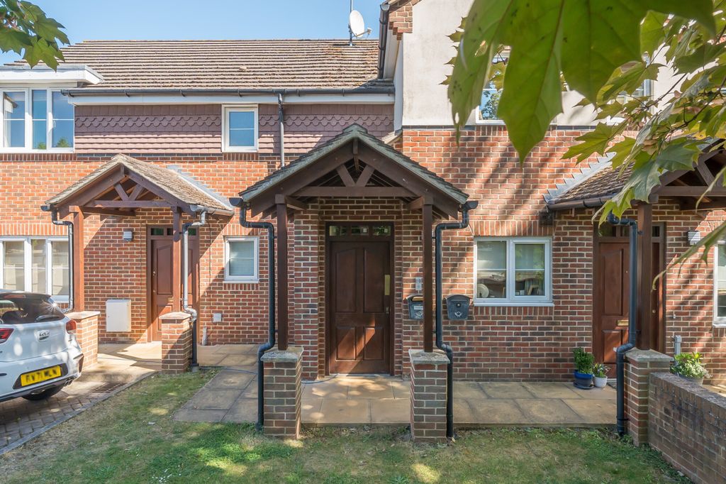 Property photo 1 of 9