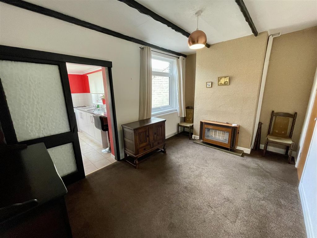 Property photo 3 of 10 Dining Room