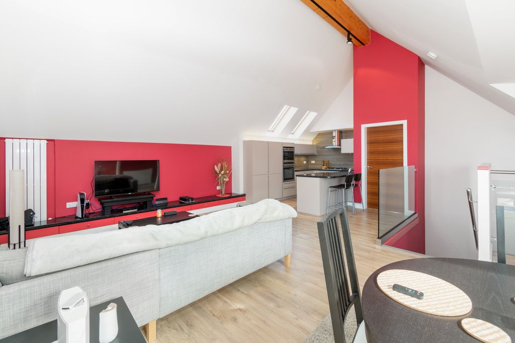Property photo 2 of 27 Open Plan Family Dining Kitchen