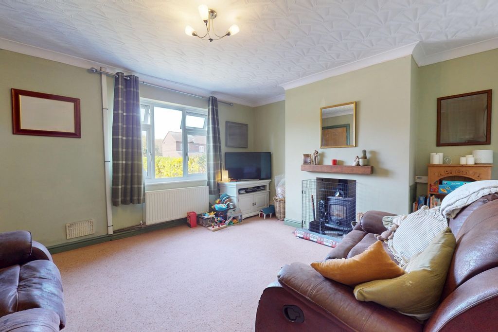 Property photo 3 of 24 4936832