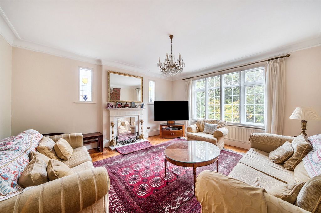 Property photo 2 of 18 Picture No. 25