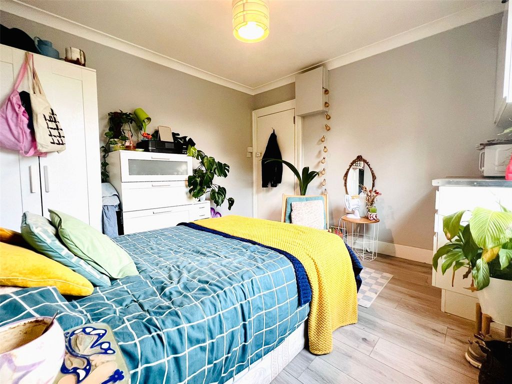 Property photo 3 of 5 Picture No. 02