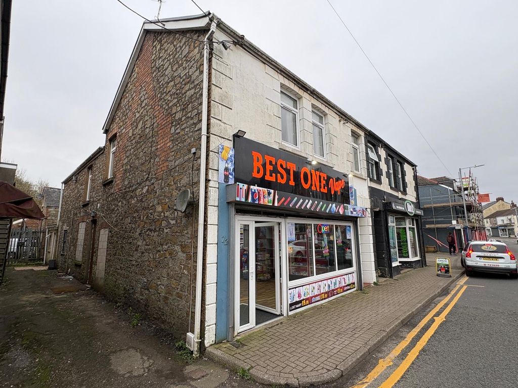 Property photo 2 of 9