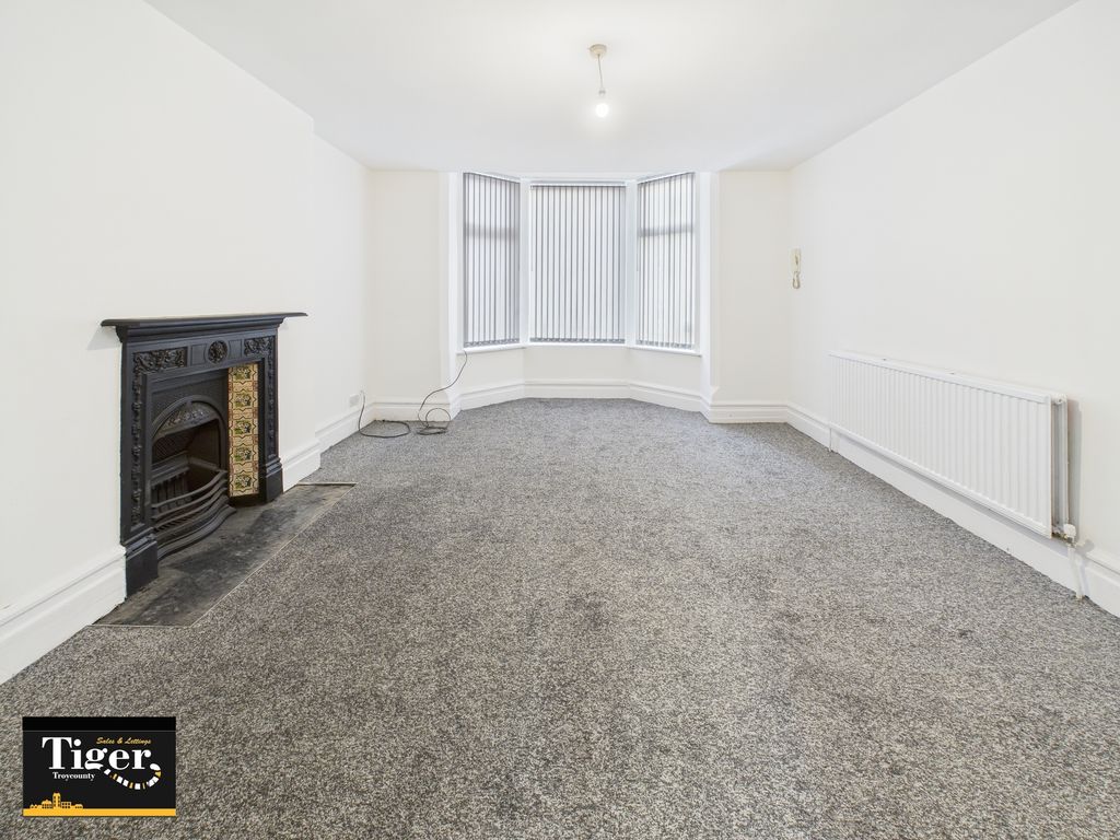 Property photo 1 of 7 Cam02176G0-Pr0798-Still006