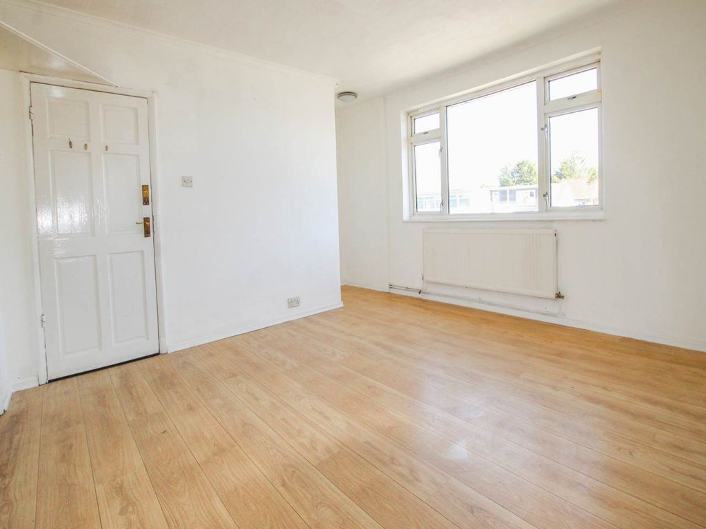 Property photo 2 of 7 Img_2275