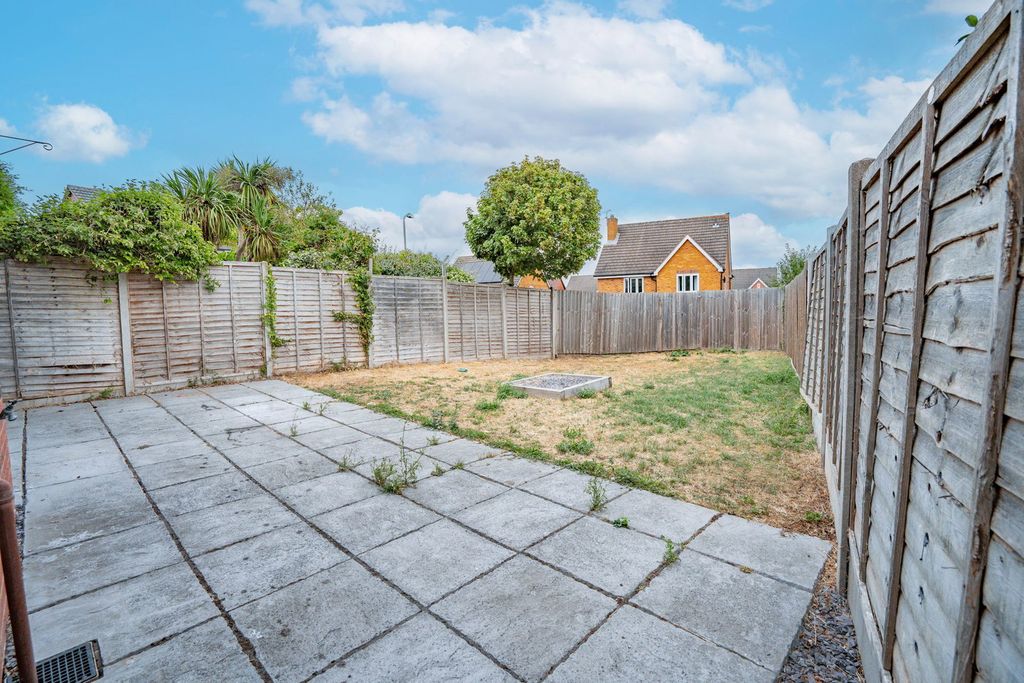 Property photo 2 of 19