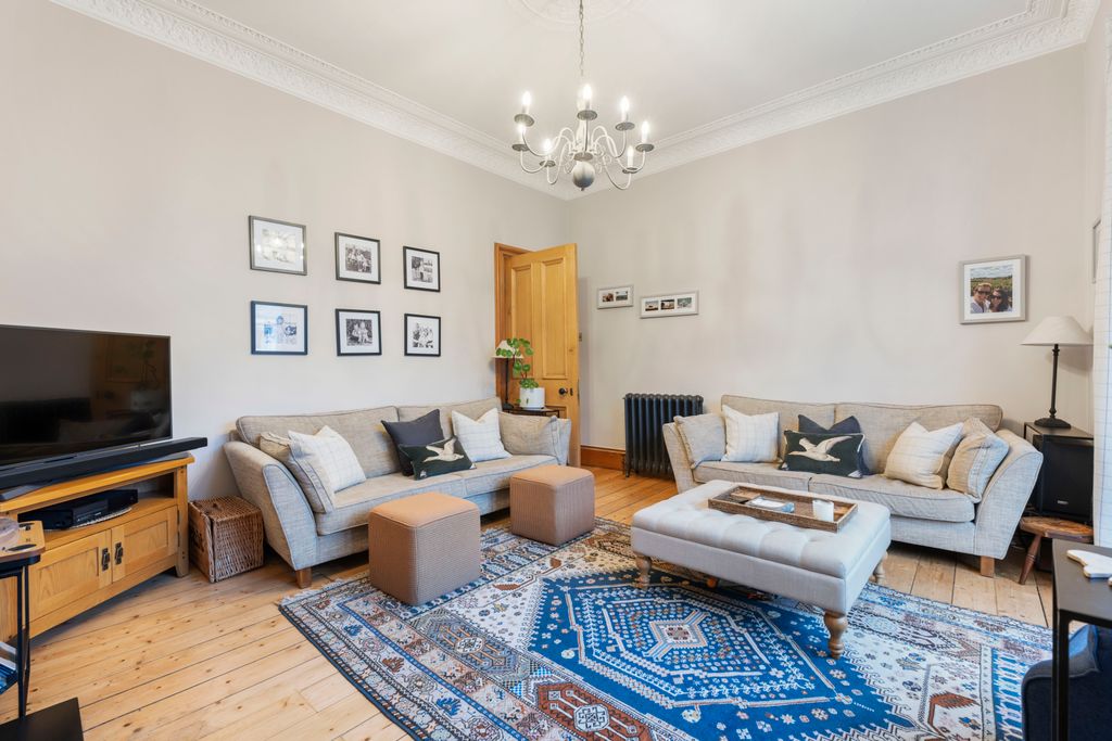 Property photo 3 of 23