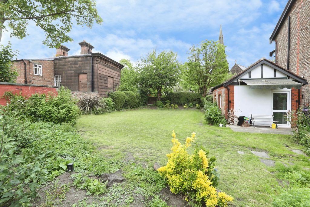 Additional image 20 of 6 bed semi-detached house for saleKnowsley Road, Liverpool L19