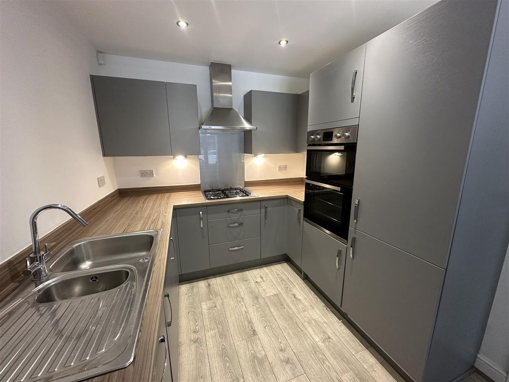 Property photo 2 of 12 Img_0223.Jpg