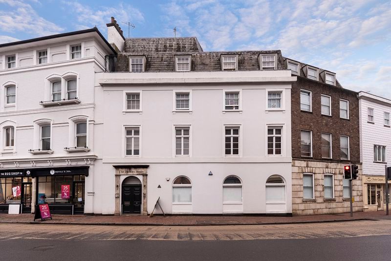 Property photo 1 of 10 Fe