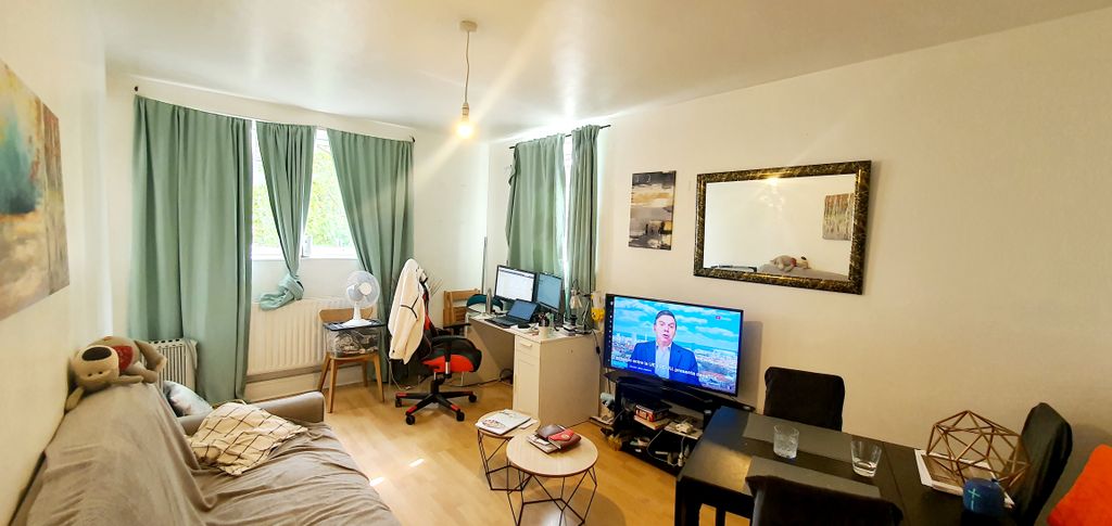 Property photo 1 of 9