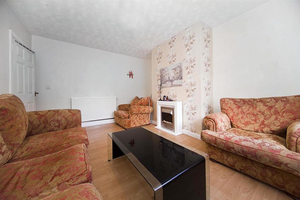 Property photo 3 of 24