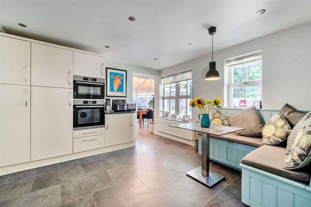 Property photo 2 of 18 1512278-15-6A8c67Bea8F76.Jpg