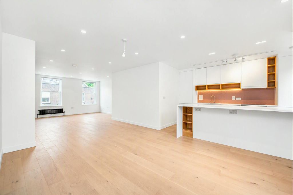 Property photo 1 of 10 Reception Room