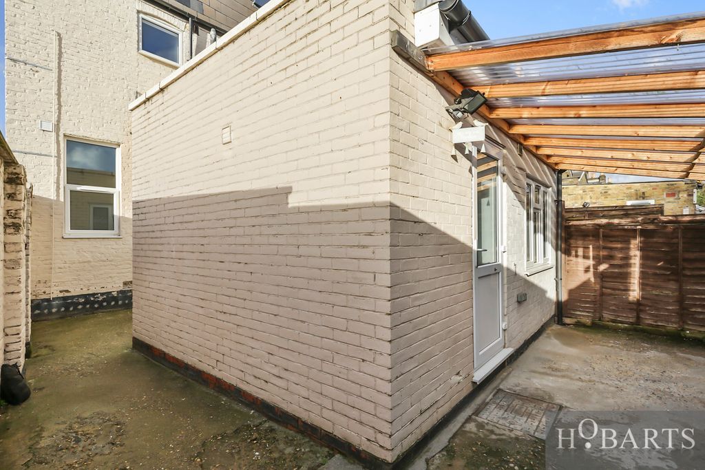 Property photo 3 of 12 Gallery